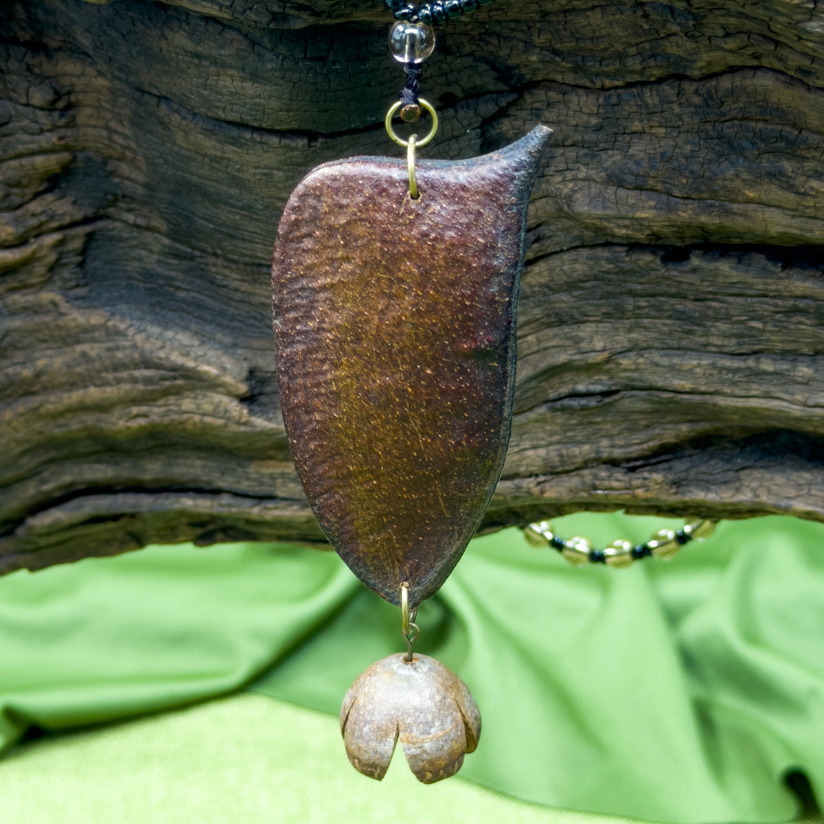 Handcrafted Botanical Pendant Necklace – Natural Sappanwood Pod & Schima Superba Seed Jewelry, Eastern Forest Energy Talisman, Spiritual Gift