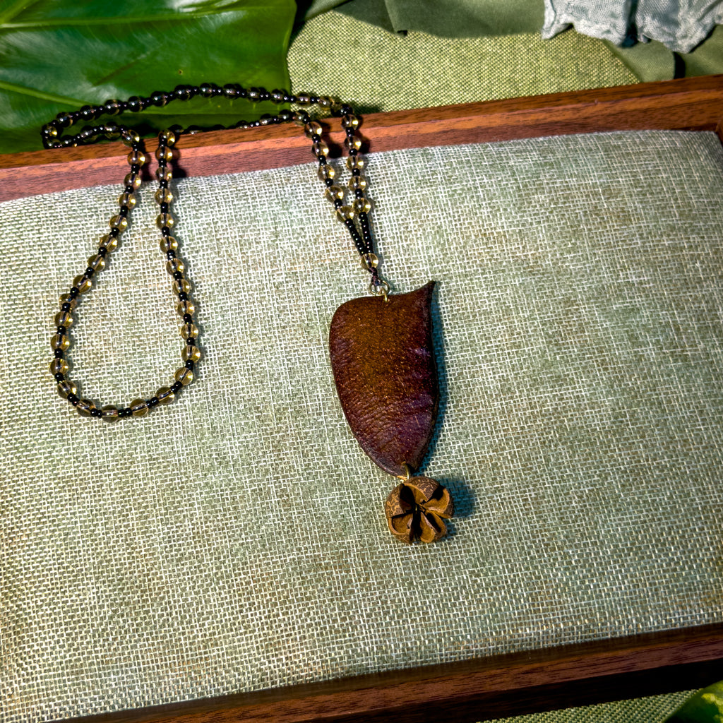Handcrafted Botanical Pendant Necklace – Natural Sappanwood Pod & Schima Superba Seed Jewelry, Eastern Forest Energy Talisman, Spiritual Gift