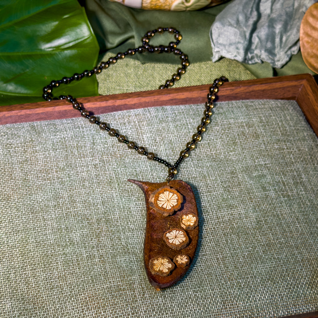 Handcrafted Botanical Necklace – Natural Sappanwood Pod & Sargentodoxa Vine Slice Pendant, Eastern Forest Energy Talisman, Spiritual Gift